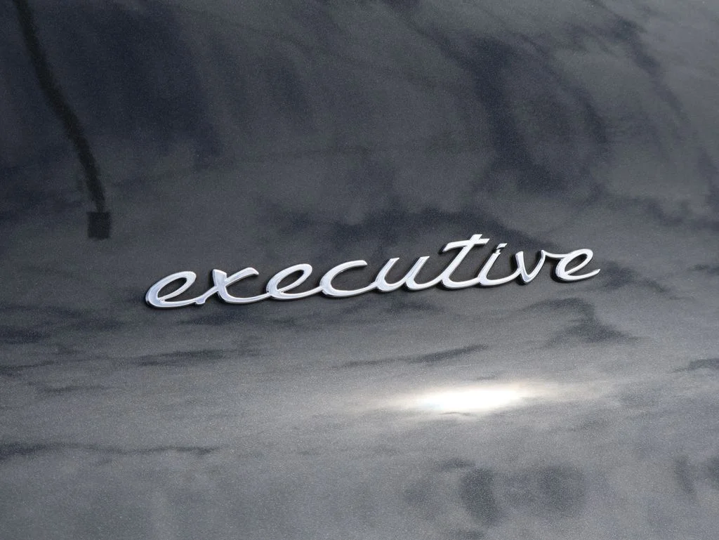 Used 2018 Volcano Grey Metallic Porsche 4S Executive image 6