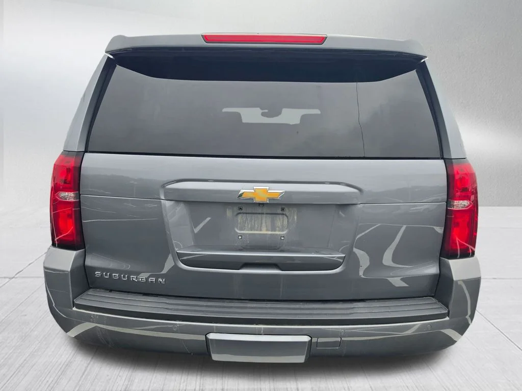 Used 2018 Gray Chevrolet LT image 8