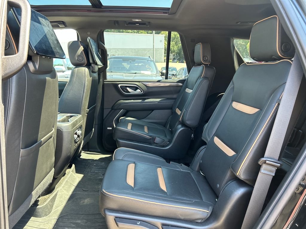 Used 2022 Black GMC AT4 image 10
