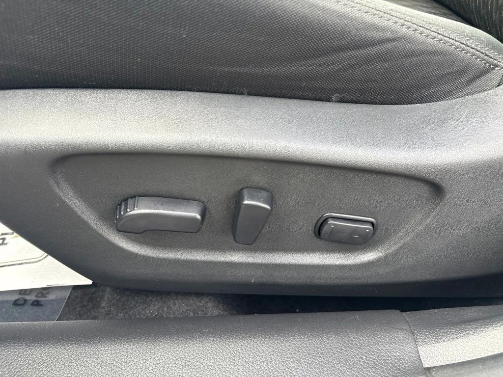 Used 2018 Gray Nissan SV image 18