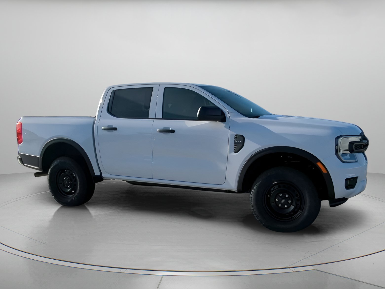 New 2026 Oxford White Ford XL image 32