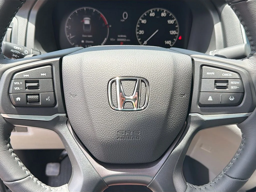 New 2026 Platinum White Pearl Honda RTL image 17