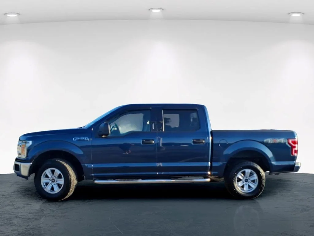 Used 2019 Blue Ford XLT image 9