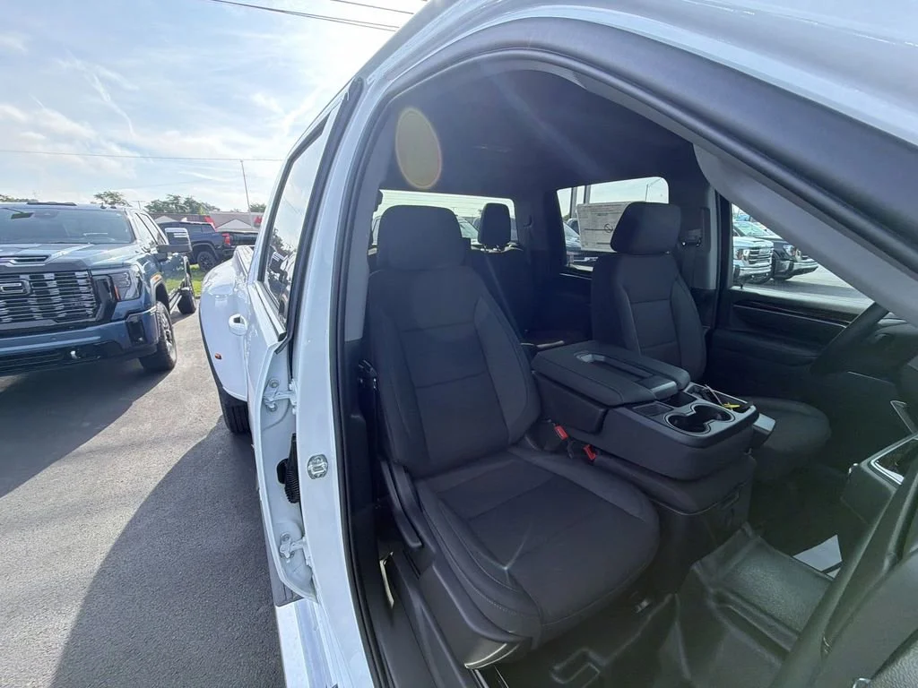 New 2026 Summit White GMC SLE DRW image 30