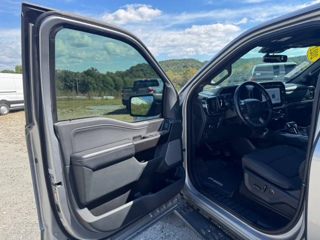 Used 2021 Silver Ford XLT image 11
