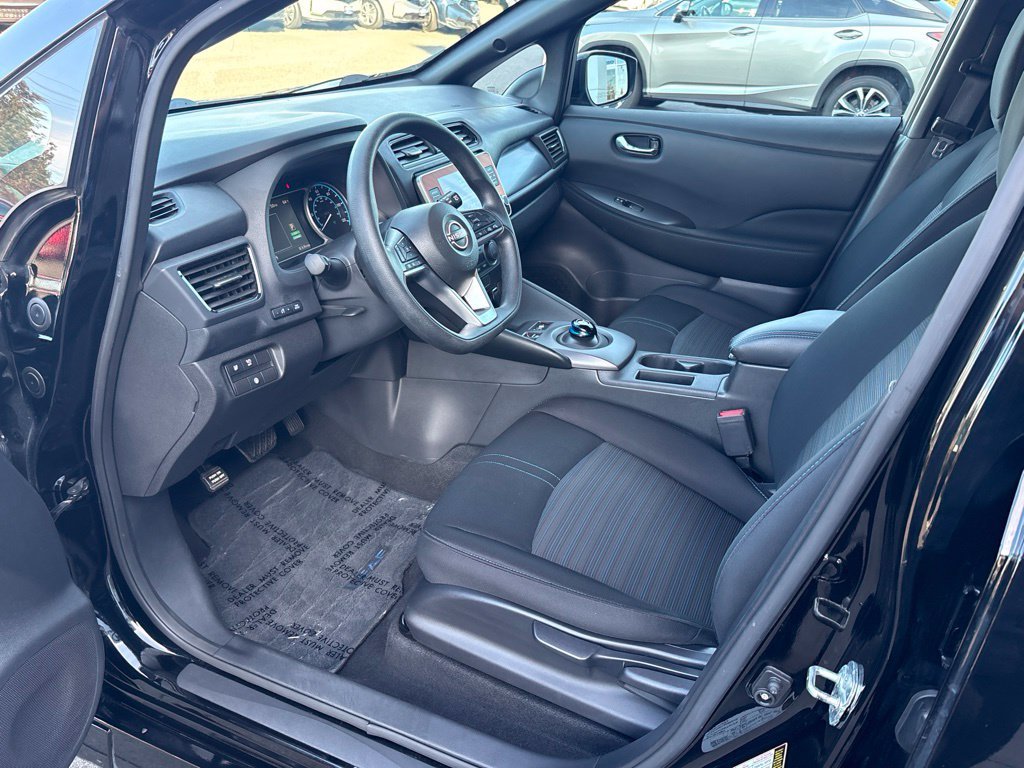 Used 2023 Super Black Nissan S image 14