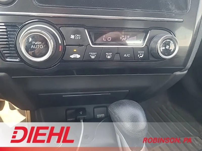Used 2015  Honda EX image 13