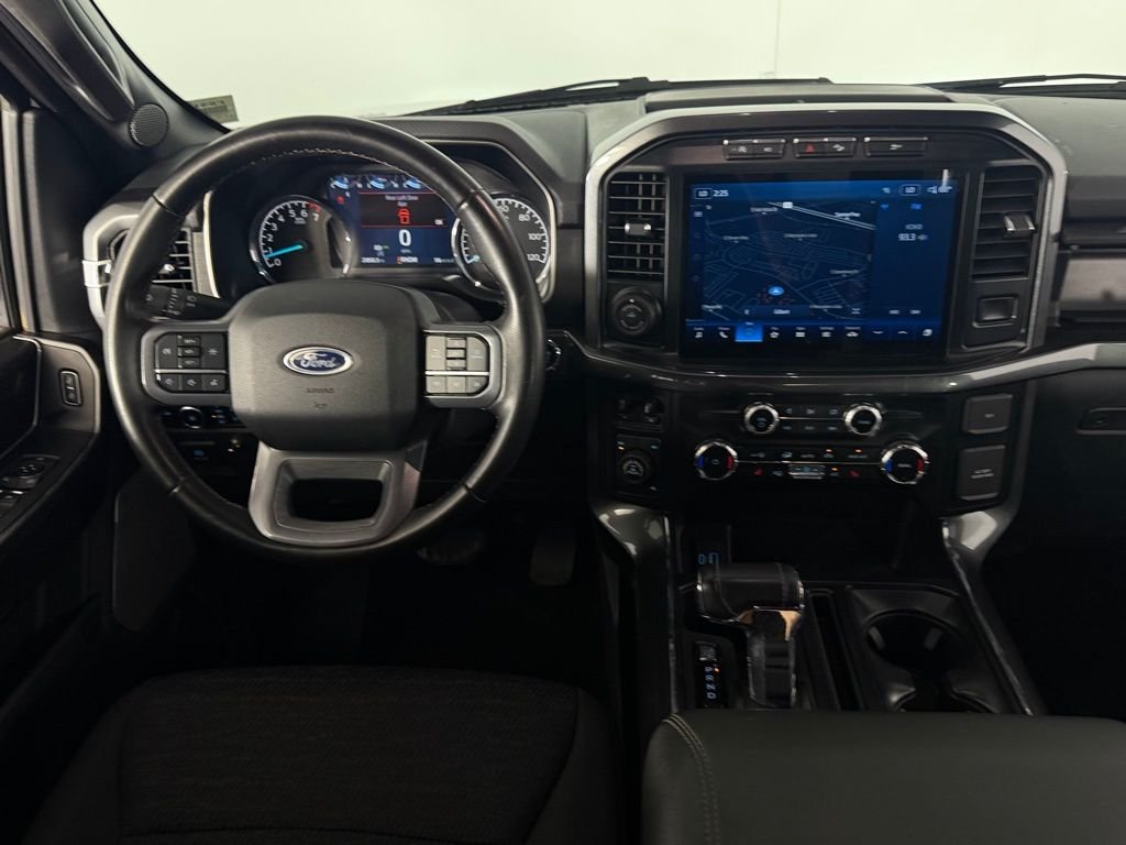 Used 2023 Oxford White Ford XLT image 12
