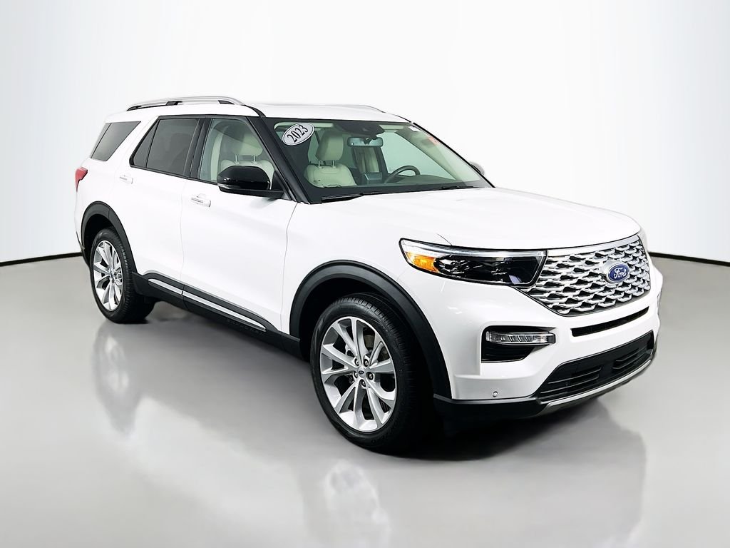 Used 2023 Star White Metallic Tri-Coat Ford Platinum image 2