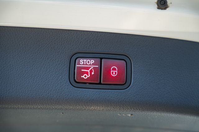 Certified Used 2025 Polar White Mercedes-Benz GLC 350e image 11