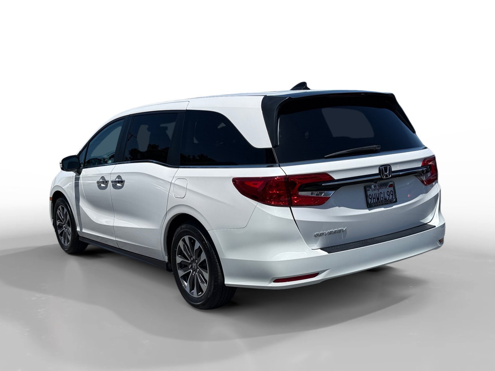 Used 2023 White Honda EX-L image 3