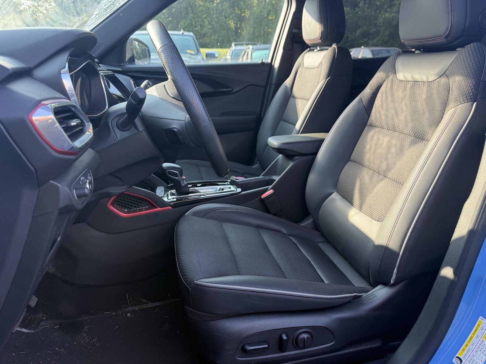 Used 2023 Fountain Blue Chevrolet RS image 12