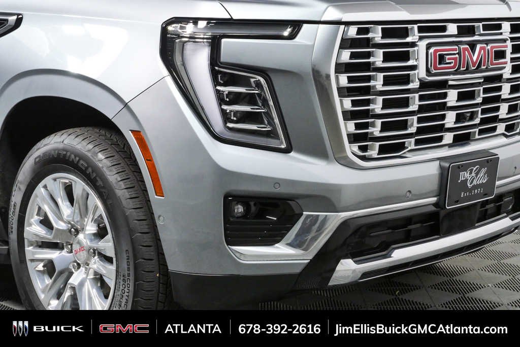 Used 2025 Sterling Metallic GMC Denali image 35