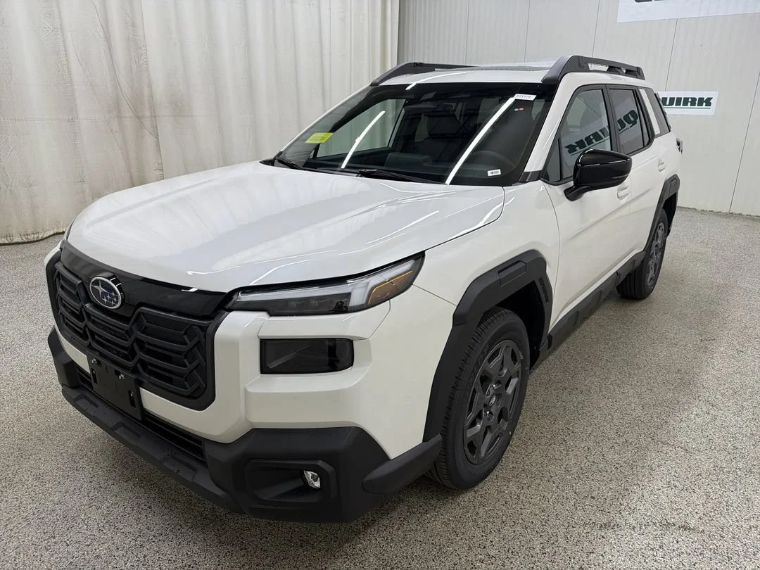 New 2026 Crystal White Pearl Subaru Premium image 4