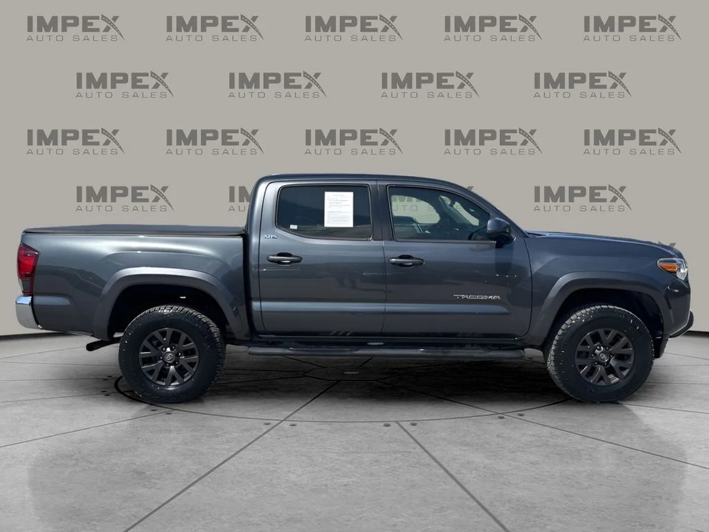 Used 2020 Gray Toyota SR5 image 6