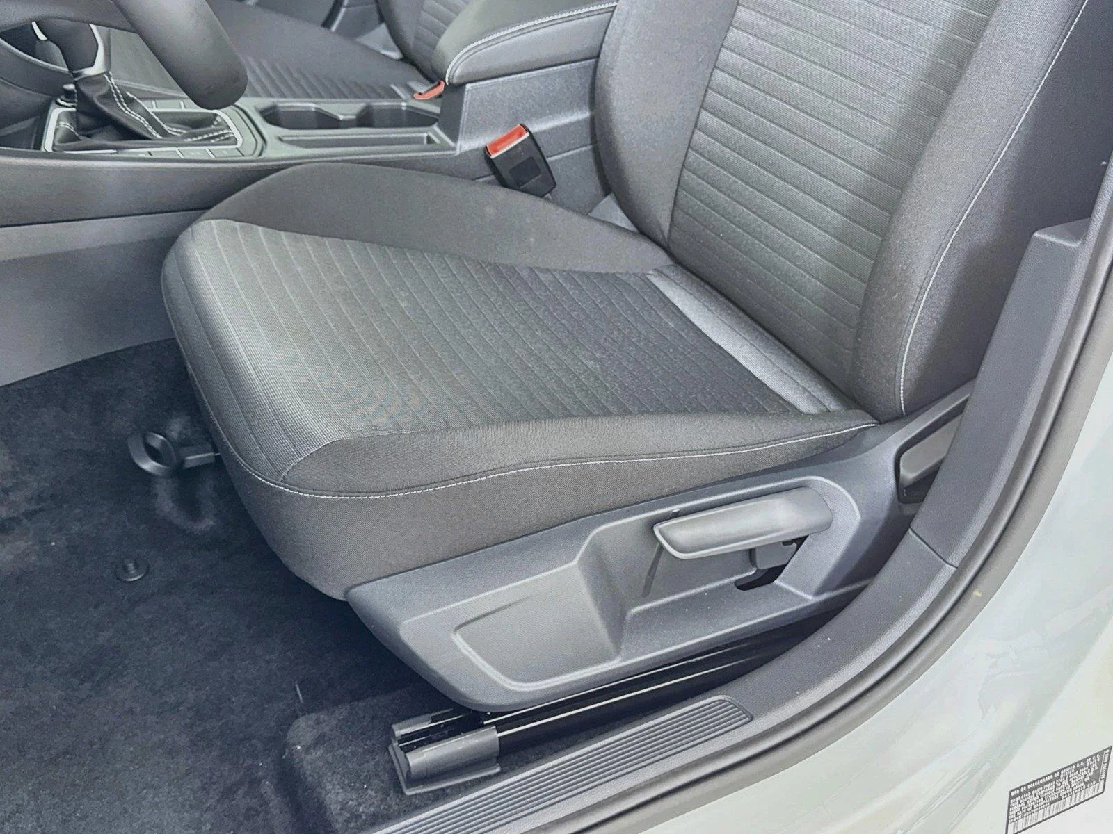 New 2027 Pure White Volkswagen S image 18
