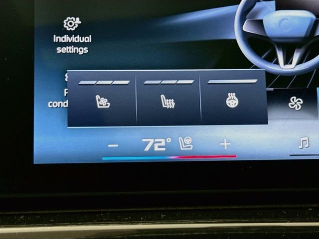 Certified Used 2025 Black Sapphire Metallic BMW M60i image 21