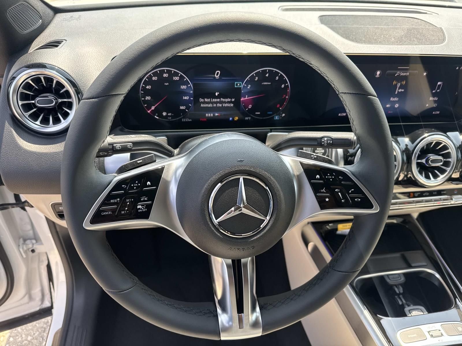 New 2026 White Mercedes-Benz GLB 250 image 14