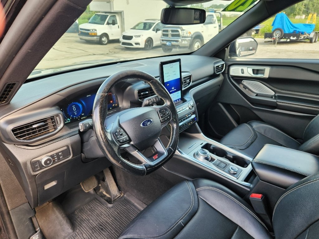 Used 2020 Agate Black Metallic Ford ST image 10