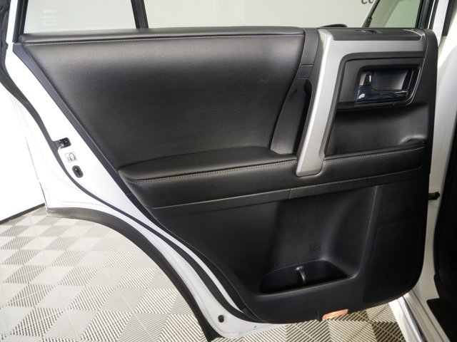 Used 2014 Blizzard Pearl Toyota Limited image 12