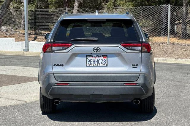 Certified Used 2022 SILVER SKY METALLIC Toyota  image 5