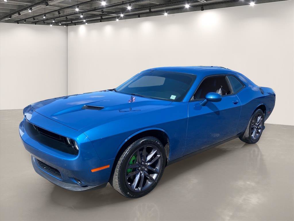 Used 2023 Frostbite Dodge SXT image 3
