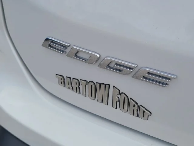 Certified Used 2020 White Ford SEL image 10