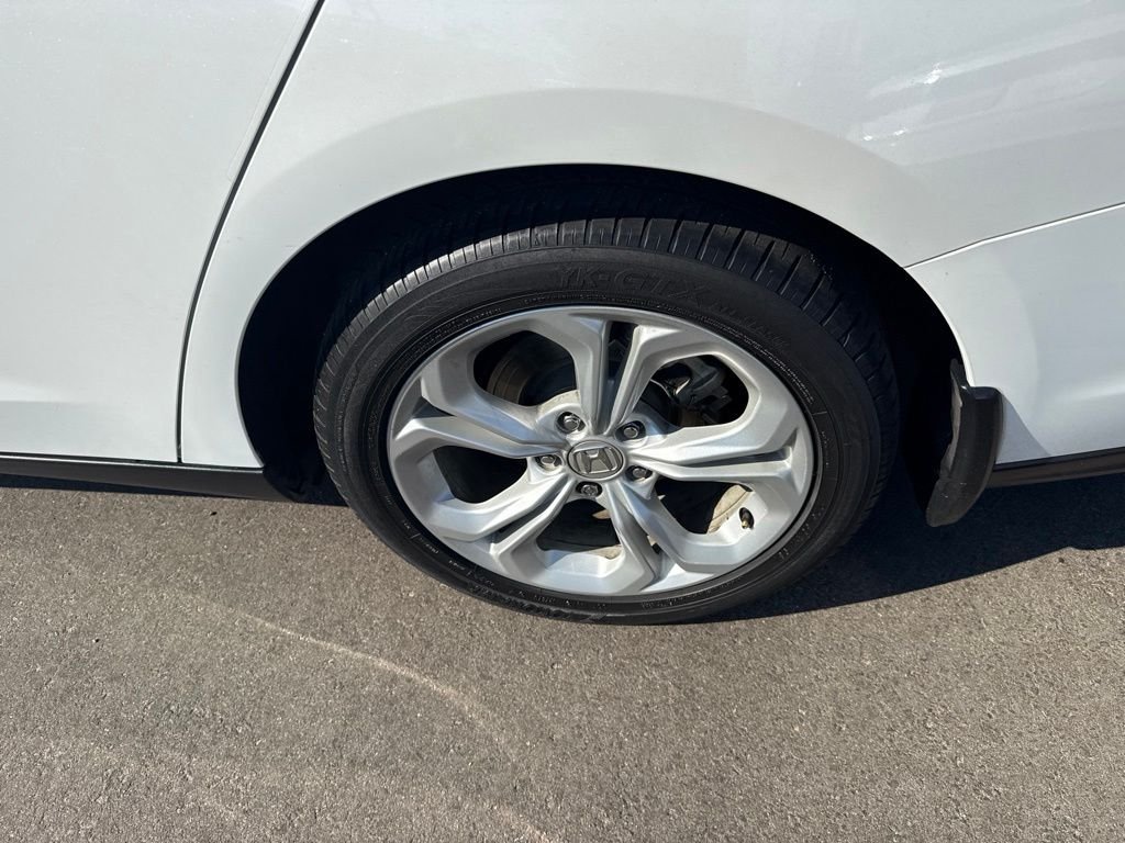 Used 2024  Honda LX image 2