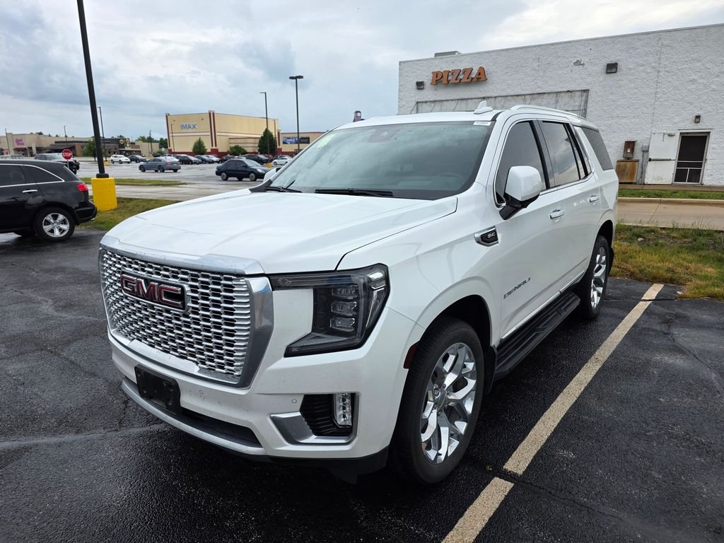 Used 2023 White Frost Tricoat GMC Denali image 2
