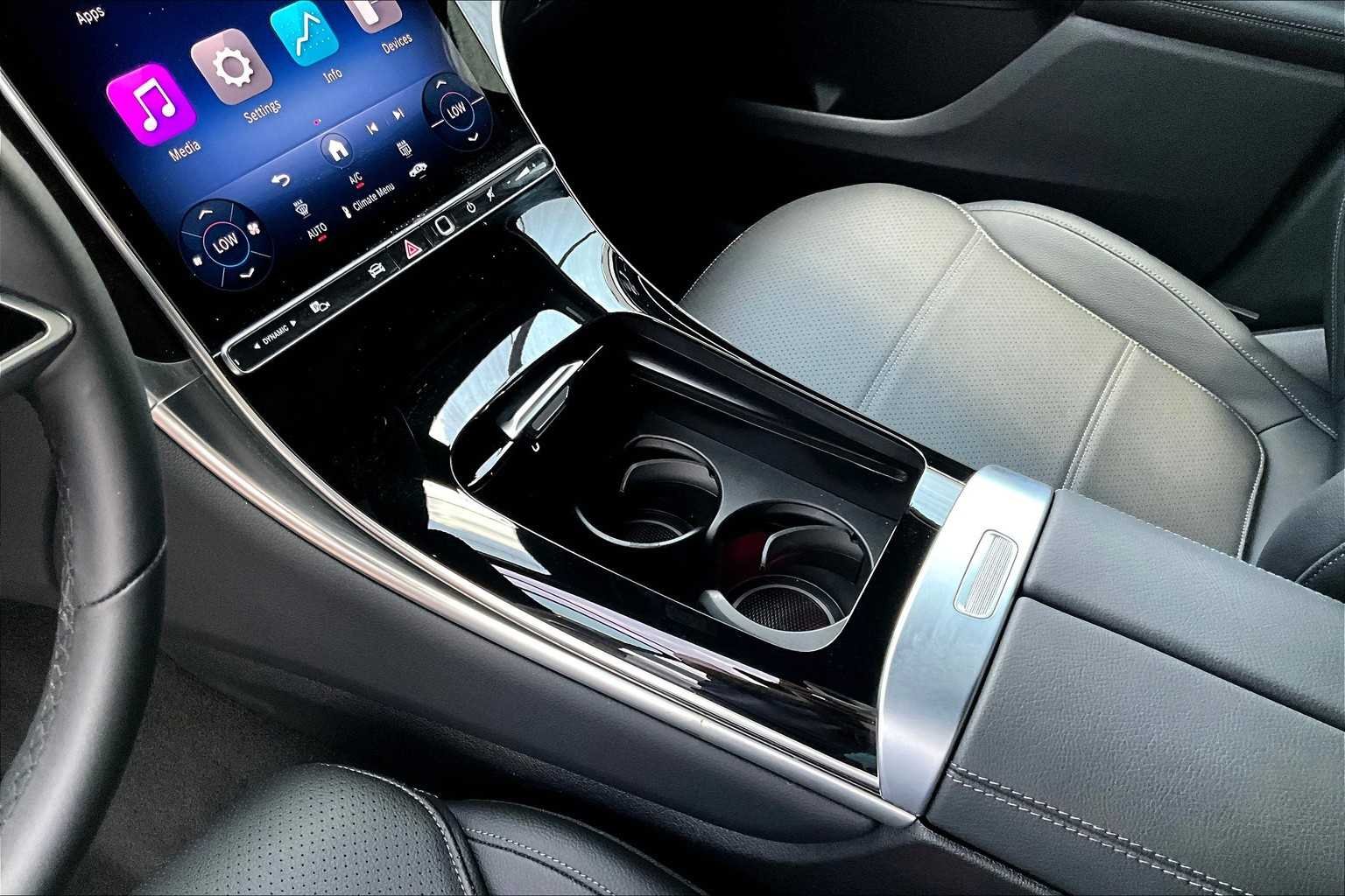 2025 Mercedes-Benz GLC Base - Photo 11