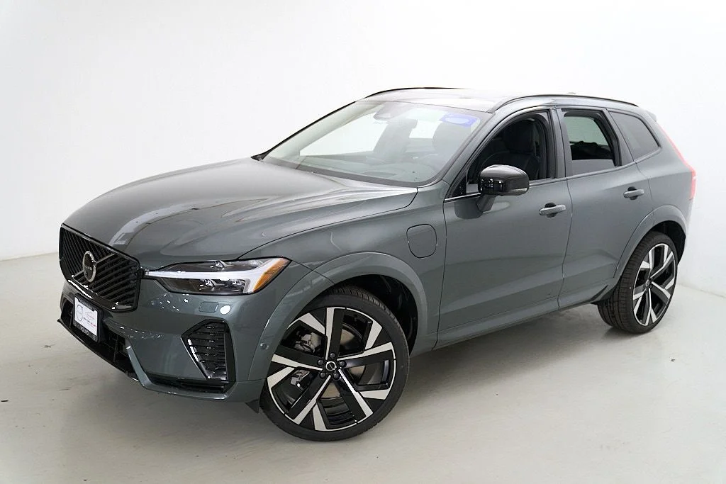 New 2026 Forest Lake Volvo Ultra image 3