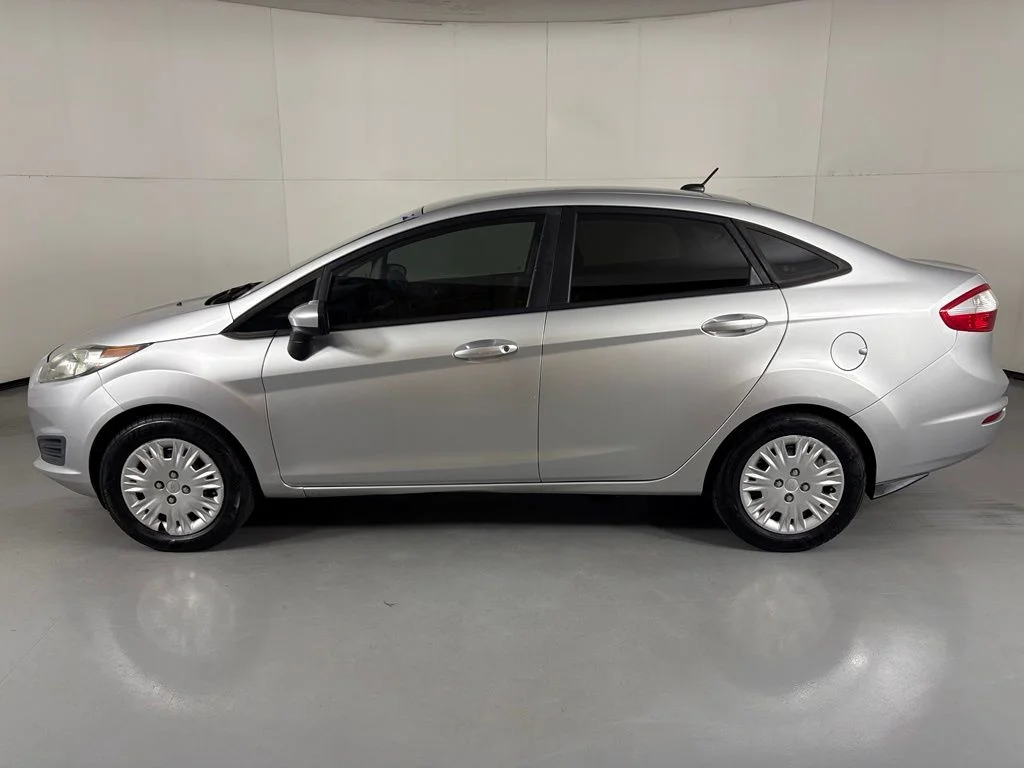Used 2015 Silver Ford S image 5