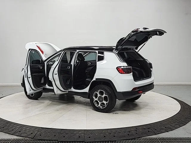 Used 2022 White Jeep Trailhawk image 13