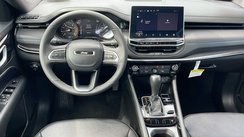 Used 2026 White Jeep Latitude image 15