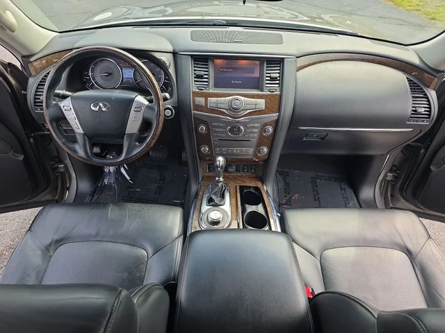 Used 2017 Gray INFINITI Base image 10