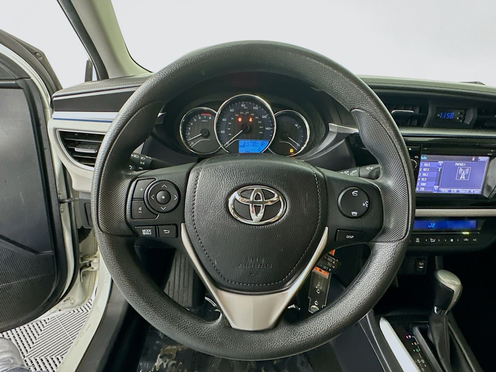 Used 2015 Super White Toyota LE image 12