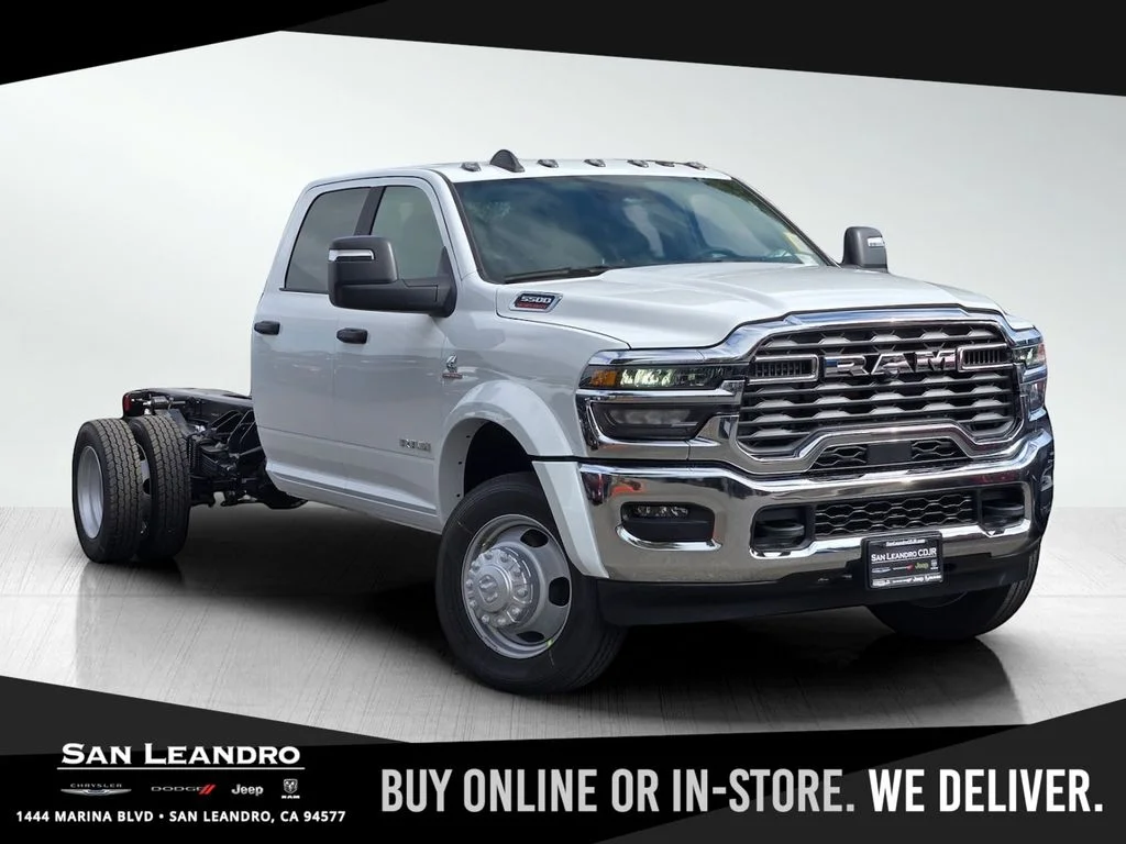 2026 RAM 5500 Big Horn 4X4 Crew Cab DRW 197" WB's photo