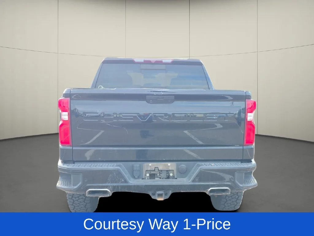 Used 2020 Black Chevrolet LT Trail Boss image 8
