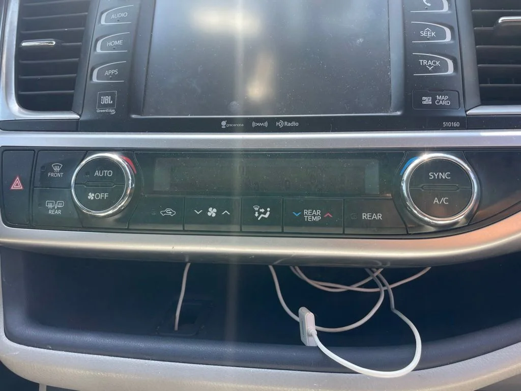 Used 2016 Jade Metallic Toyota Limited image 14