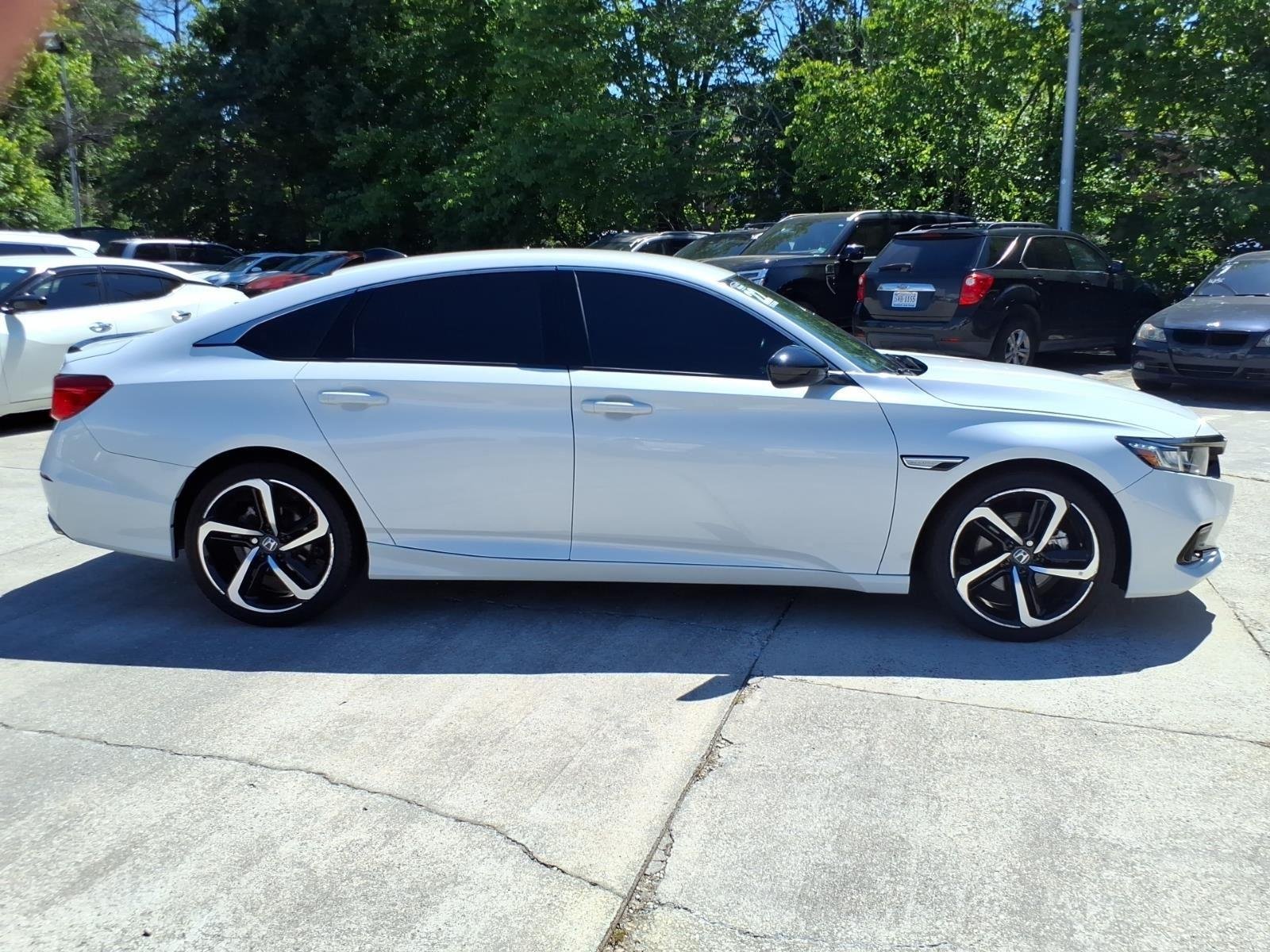 Used 2022 Platinum White Pearl Honda Sport SE image 6