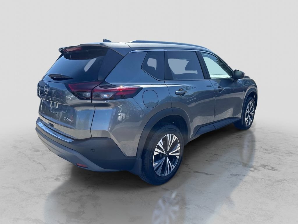 Used 2023 Gray Nissan SV image 8