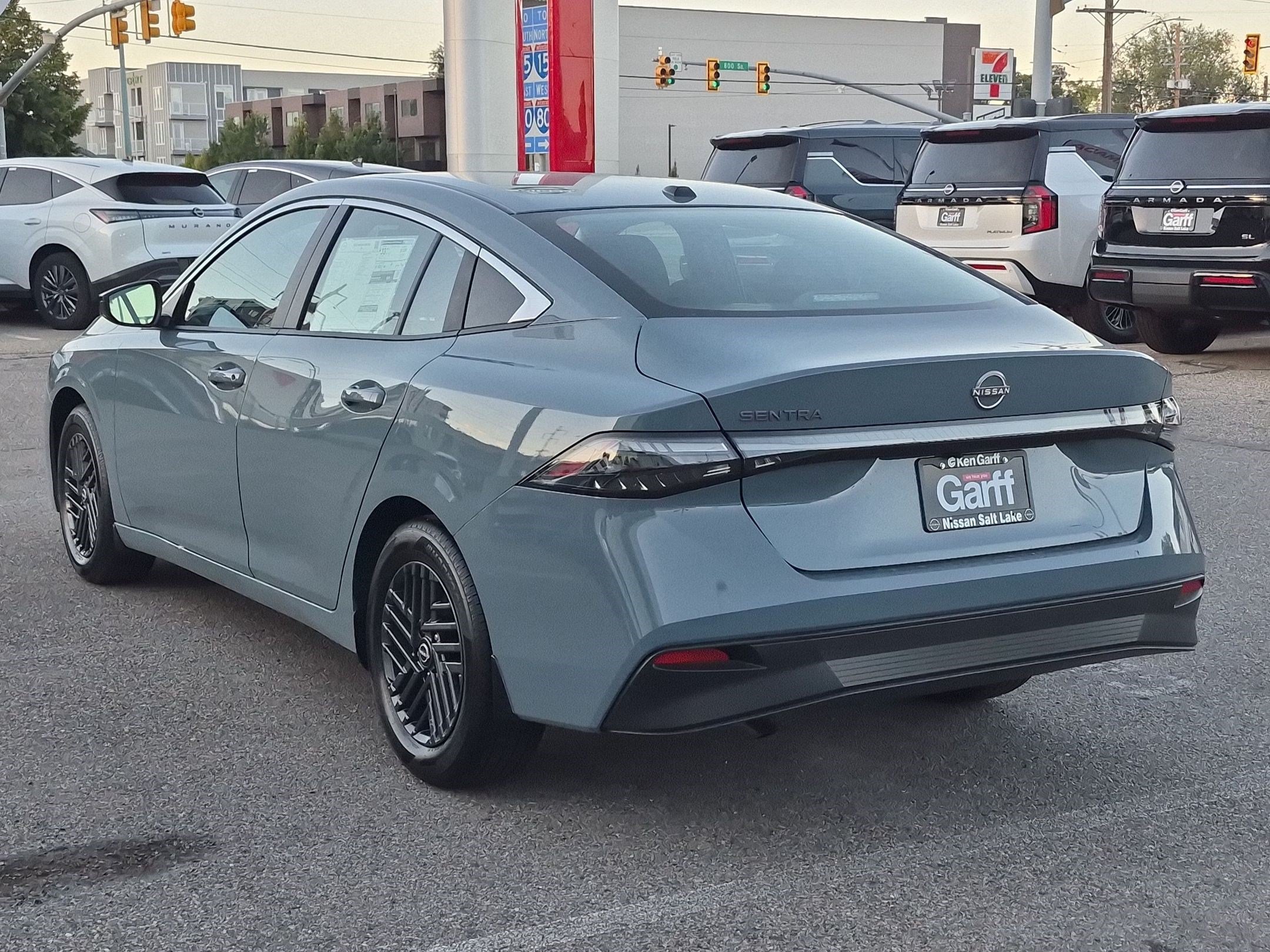 New 2027 Atlantic Gray Metallic Nissan SV image 5