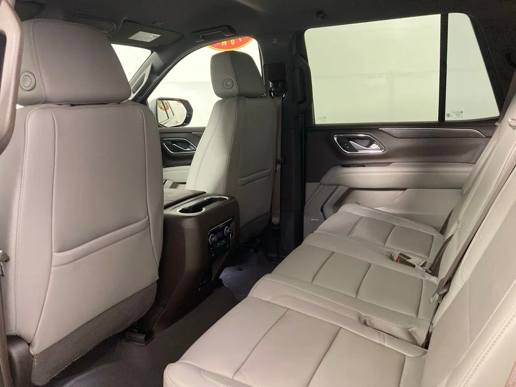 Used 2022 Gray Chevrolet Z71 image 17