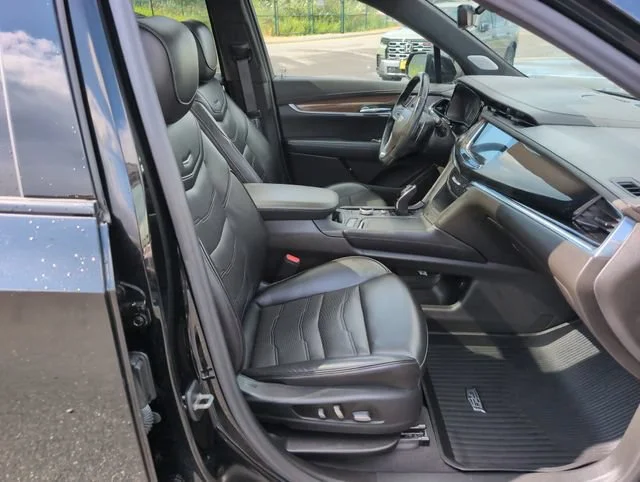 Used 2021 Stellar Black Metallic Cadillac Sport image 10