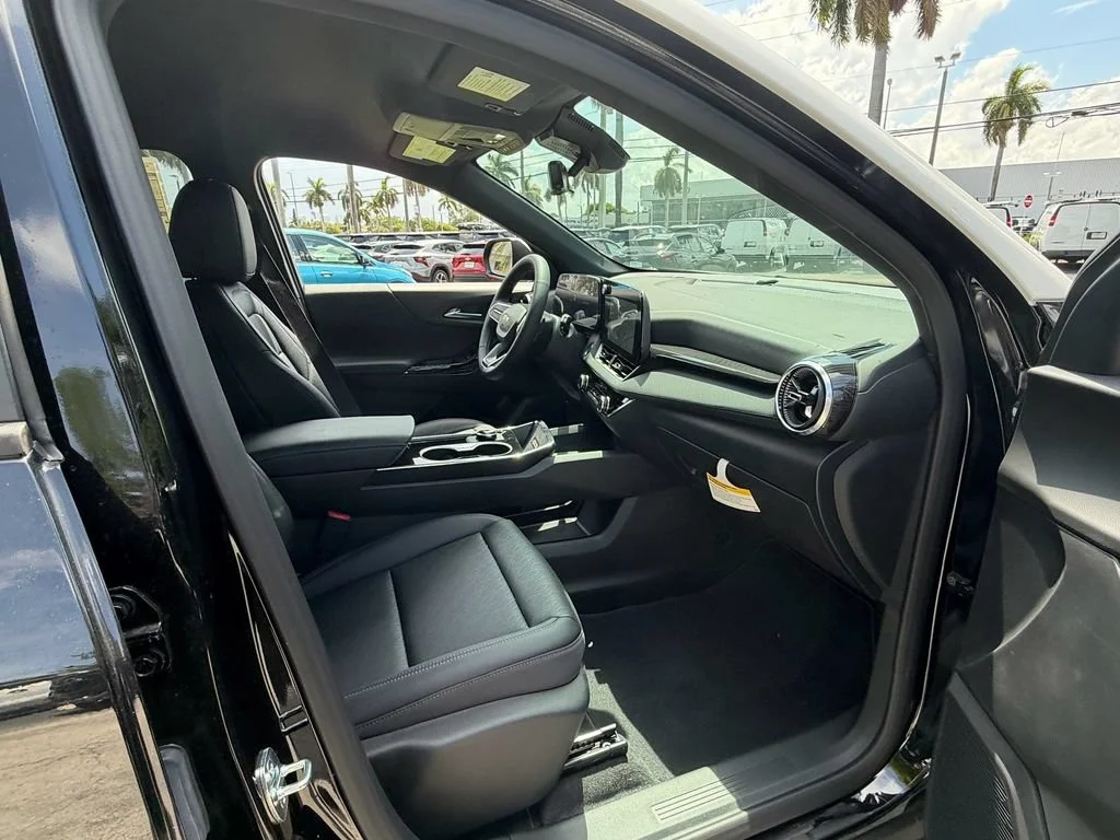 New 2026 Mosaic Black Metallic Chevrolet LT image 15