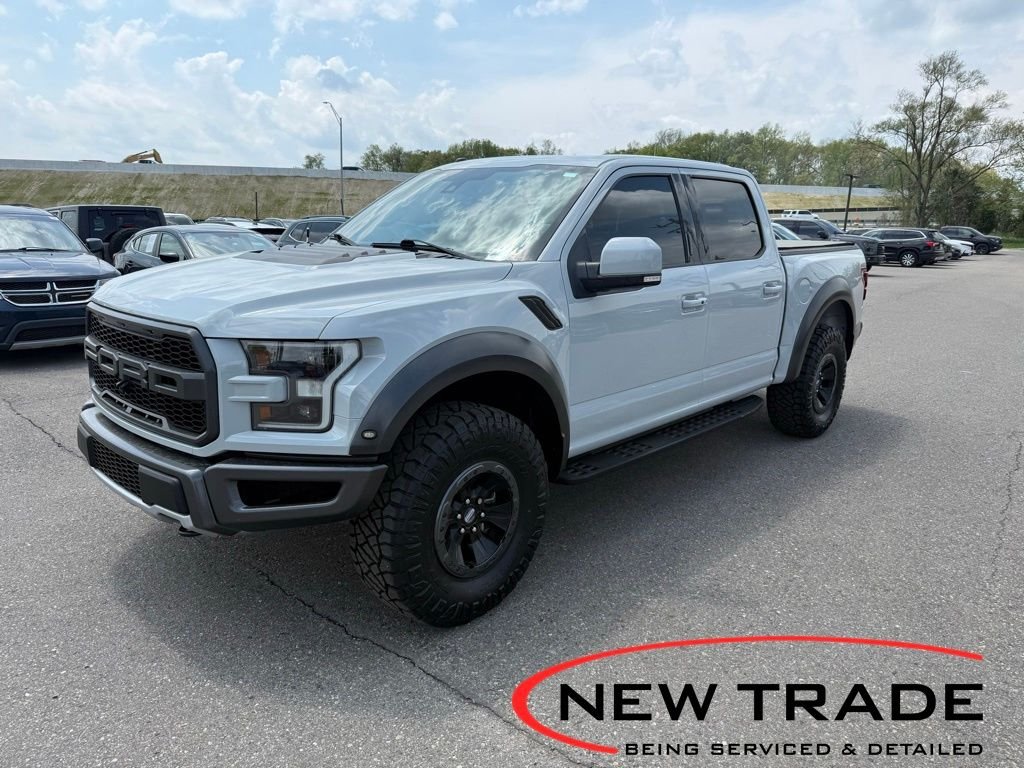 2017 Ford F-150 Raptor 4x4 SuperCrew 5-1/2 Box's photo