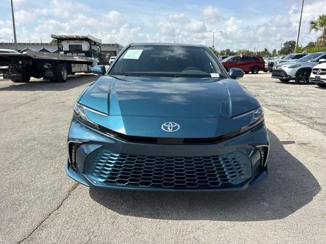 Used 2025  Toyota XSE image 17