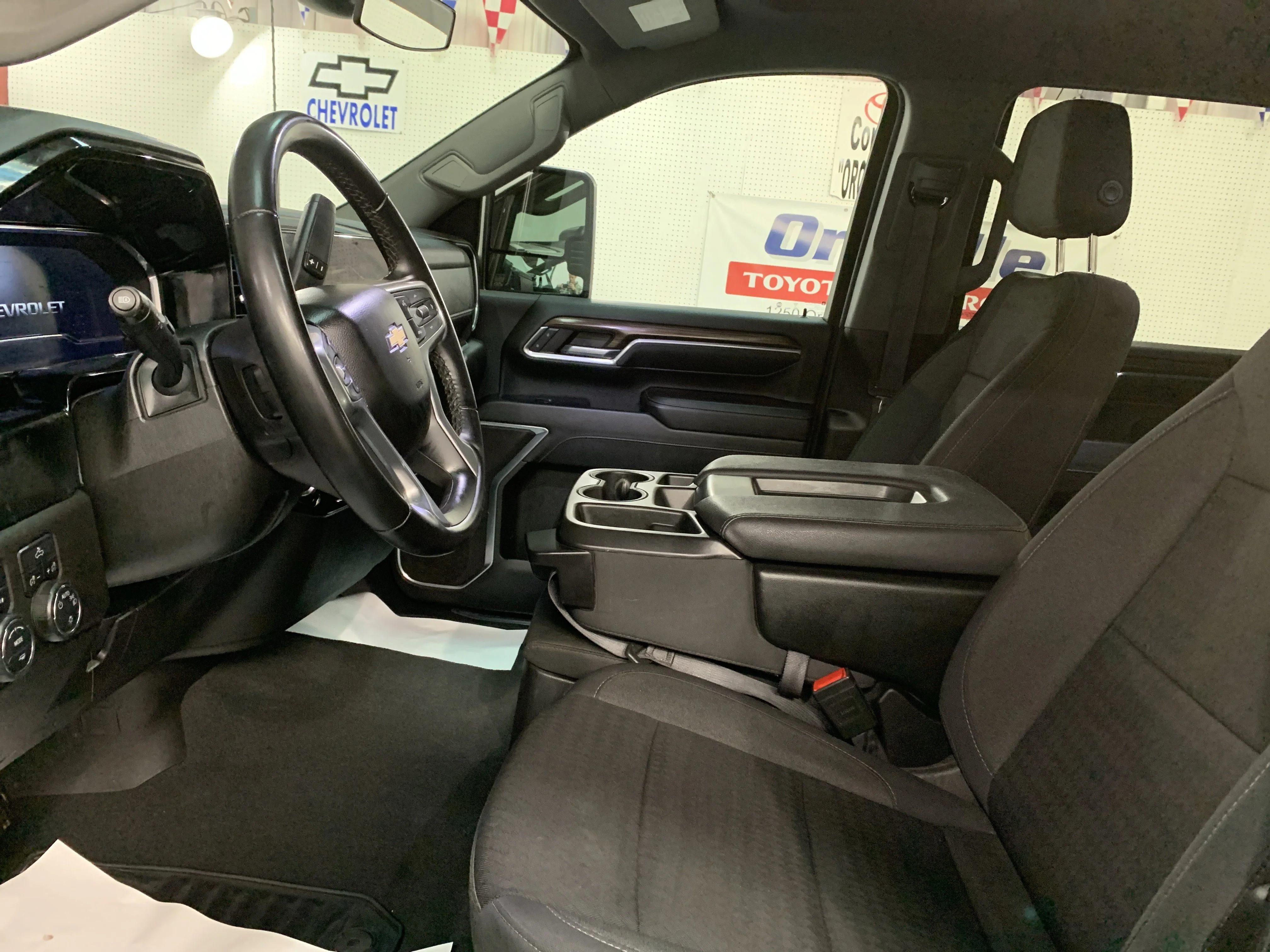 2024 Chevrolet Silverado 2500HD LT - Photo 12