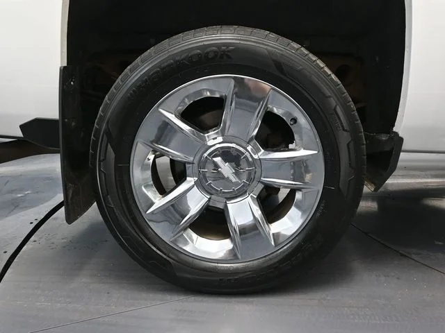 Used 2017 White Chevrolet LTZ image 16
