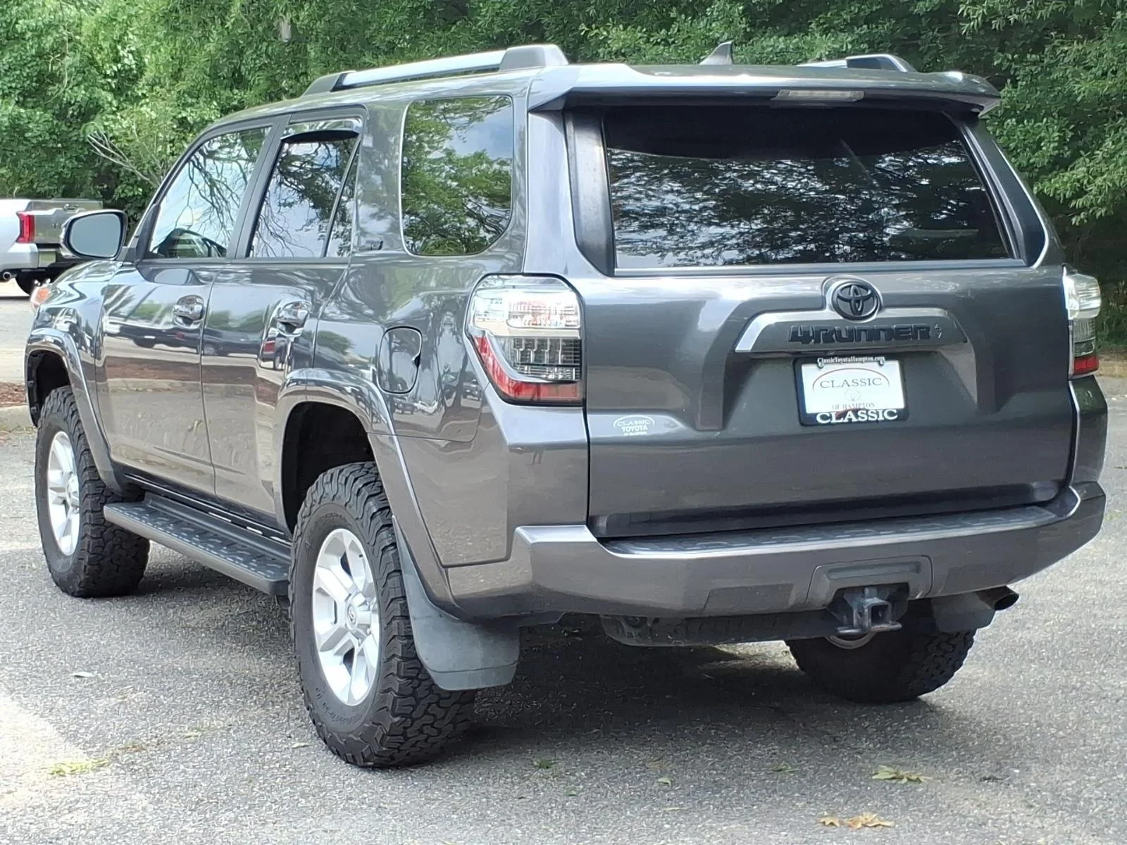 Used 2021 Magnetic Gray Metallic Toyota SR5 Premium image 12